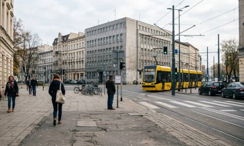 Interwencja strażników miejskich w centrum Katowic. Zatrzymano agresywnego mężczyznę